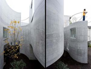 03-Okurayama-Apartment-Exterior-Concrete-Solid-Architecture